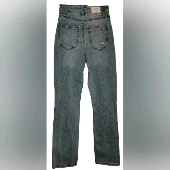 NWT TINSELTOWN Women's Distressed Blue Jeans Size 0 - Picture 2 of 7